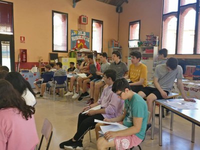  Comença la 8a edició del Projecte d'Aprenentatge i Servei "Tots som joves, tots som grans" 