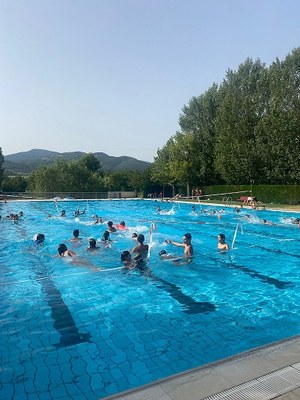 El Servei d’Esports convoca les places per cobrir les activitats esportives d’estiu i la piscina municipal