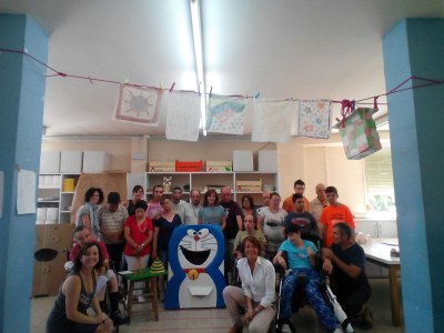 El Taller Claror lliura dos nous jocs infantils gegants a l'Ajuntament de la Seu d'Urgell