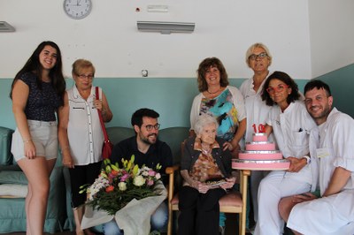 Felicitació a la padrina Ma Assumpció Antúnez Casadellà pel seu 105è aniversari 