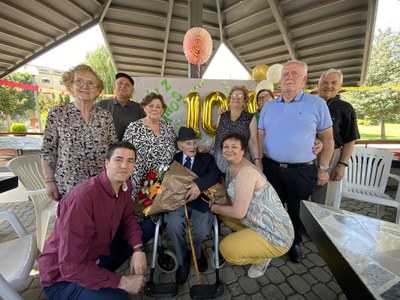 Felicitació institucional a Antonio Martínez López pels seus 104 anys 
