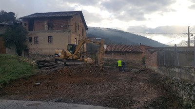 Iniciades les obres a la cruïlla entre els carrers Monturull i Bellavista de la Seu d'Urgell