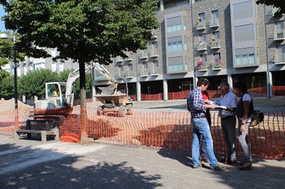 Iniciades les obres de reurbanització de la plaça Joan Sansa 