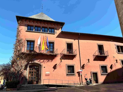 L’Ajuntament de la Seu aprova les bases per a la creació d’una borsa de treball d’operaris de neteja d’escoles i edificis municipals