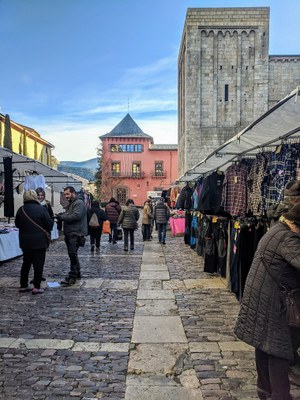 L’Ajuntament de la Seu d’Urgell aprova la celebració dels mercats setmanals de dimarts i dissabtes del 2024 