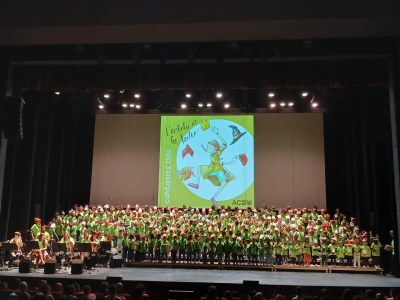 L’Escola Municipal de Música de la Seu brilla a la cantata ‘Cantaxics’ al Teatre Kursaal de Manresa