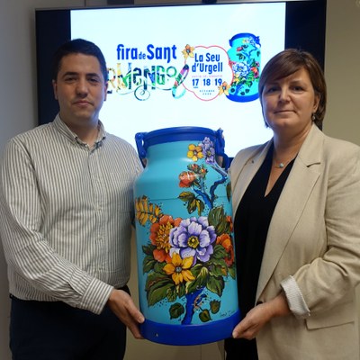 La imatge de lletera de la Fira de Sant Ermengol 2025 vol connectar, a través del color blau, el cel i el formatge 