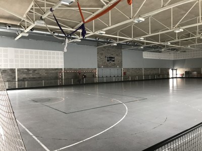 La Seu d’Urgell habilita la pista polivalent per portar-hi a terme la vacunació massiva contra el Covid-19 al municipi 