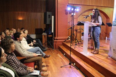 La Seu i comarca commemoren el 8M amb la lectura del manifest i l’actuació de la coral Encoratjades 