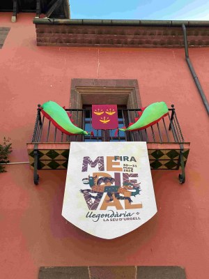 La Seu ja ho té tot a punt per transformar-se en un escenari de llegenda amb la 19a Fira Medieval-Llegendària