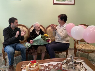L'Ajuntament de la Seu d'Urgell felicita a Francisca Argelagues pel seu 101è aniversari 