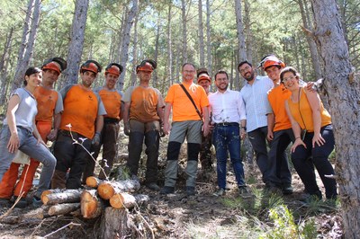 Pere Aragonès visita la finca Les Moreres per conèixer les tasques de gestió forestal que realitzen els usuaris d'Integra Pirineus