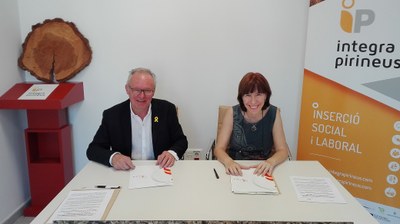 Signatura del conveni de col·laboració entre ASPID, pertanyent al grup Incorpora de “la Caixa”, i la Fundació Integra Pirineus
